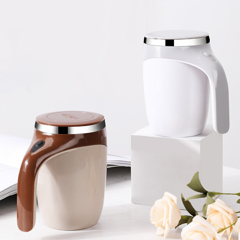 Universal Shoppers - Self-stirring coffee cup