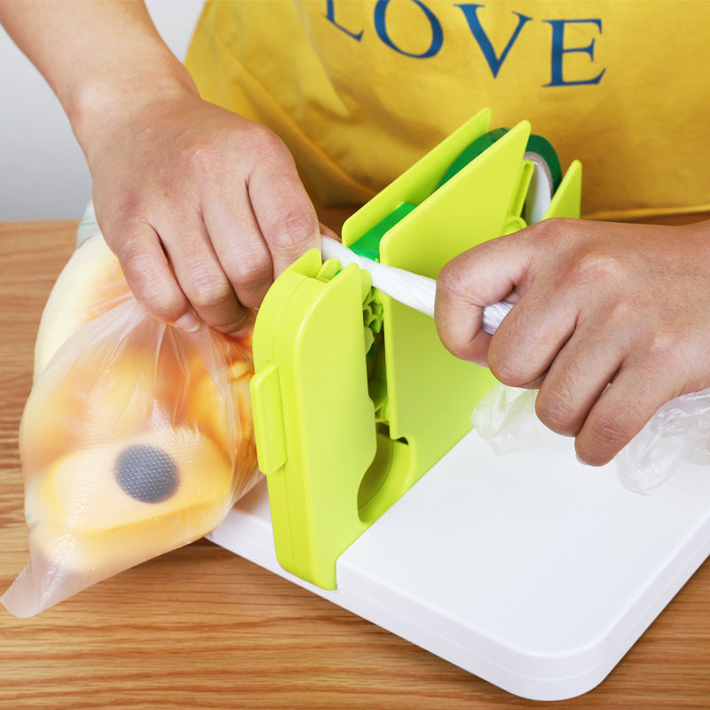 Universal Shoppers Portable bag closing device